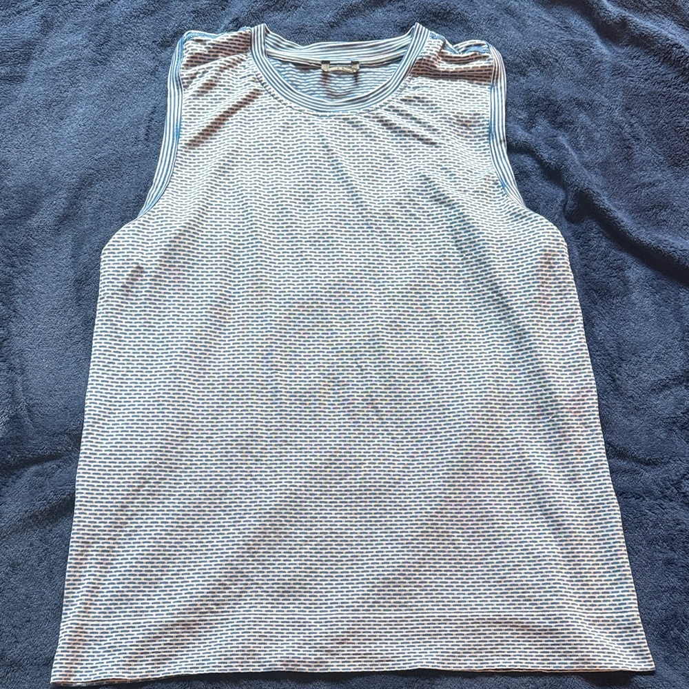 Oiselle Flow Blue and White Tank Top